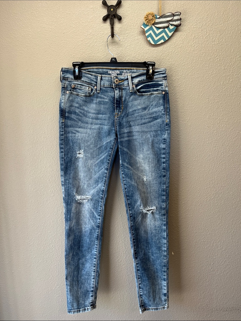 Denizen from Levi’s low rise jegging